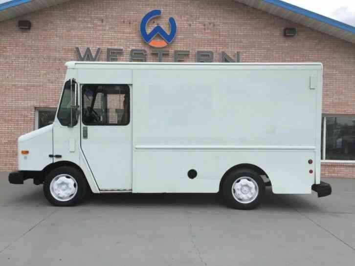 Freightliner P500 Step Van Step Van (2002)