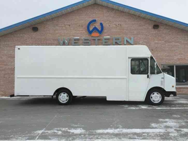 Freightliner P1000 Step Van Delivery Van (2004)