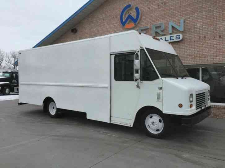 Workhorse P42 Step Van Delivery Van (2005)