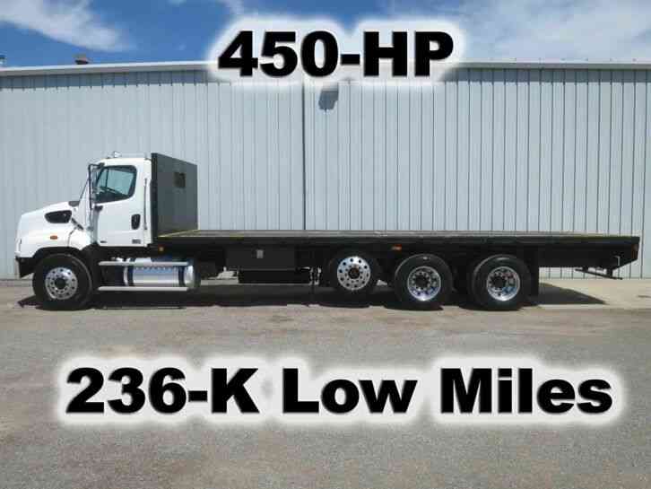 Freightliner 114SD (2013)