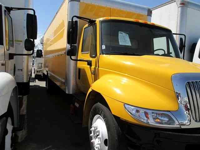 International 4300 26Ft Box Truck- moving - Multiple units in stock- CARB compliant (2013)