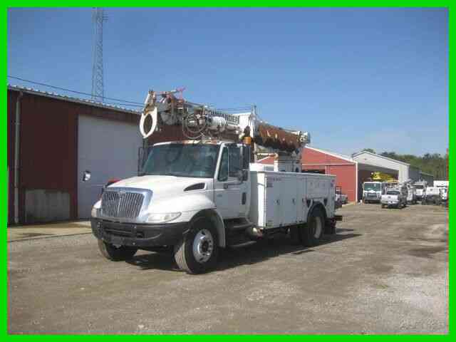 INTERNATIONAL 4300 7. 6L DT466 ALLISON WITH TEREX (2004)