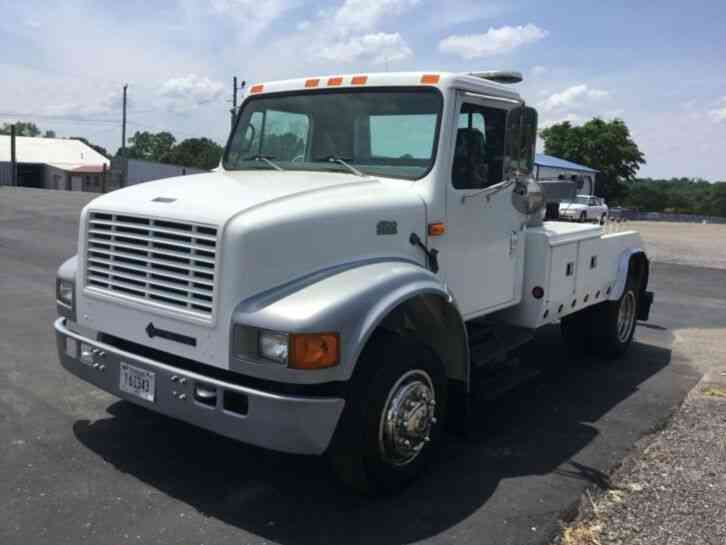 International 4700 (1996)