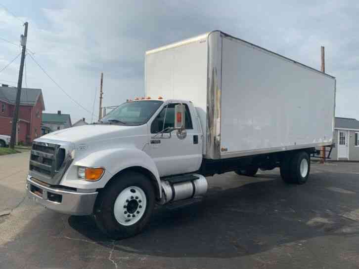 Ford F-650 24FT BOX DELIVERY TRUCK CUMMINS (2015)