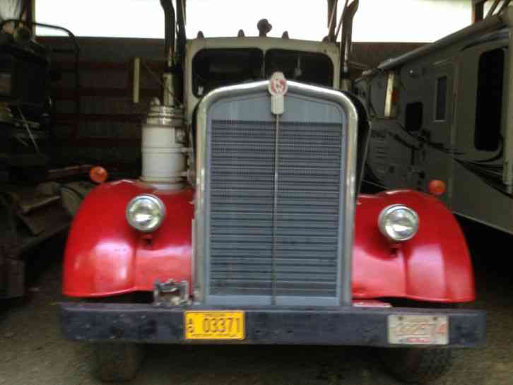 Kenworth Needlenoose (1949)