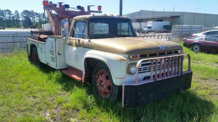 Ford F600 (1966) : Wreckers
