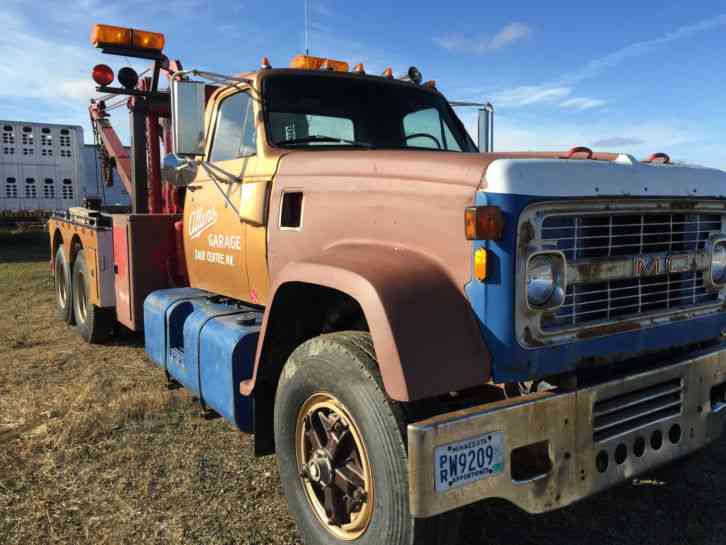 GMC 9500 tractor Truck