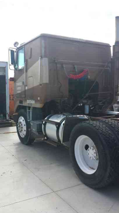 White Road Commander 2 (1977)