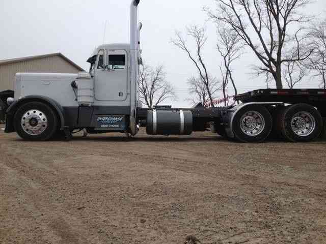 Peterbilt 359exh (1979)