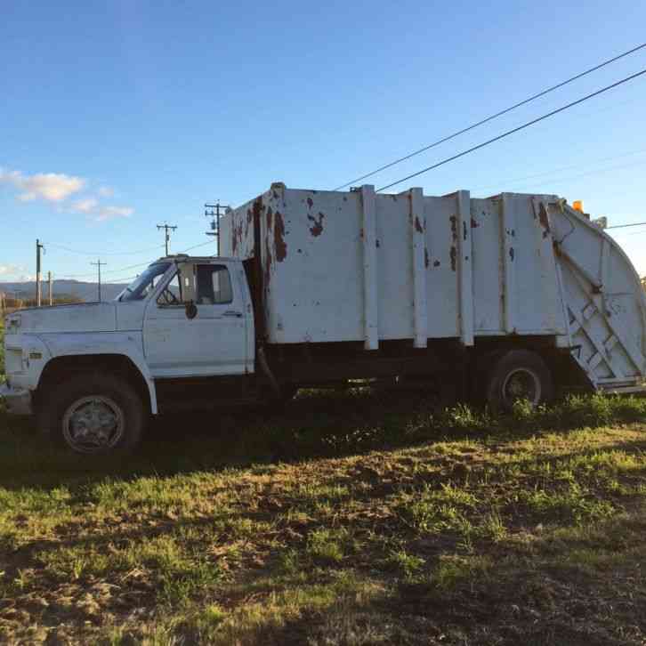 ford F-800 (1983)