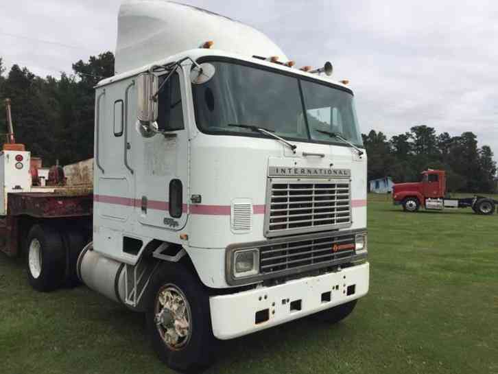 International 9670 Cabover (1983)