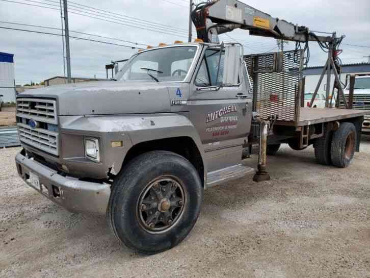 Ford F700 (1984)