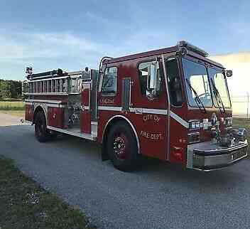 E-One Hurricane Firetruck (1986)