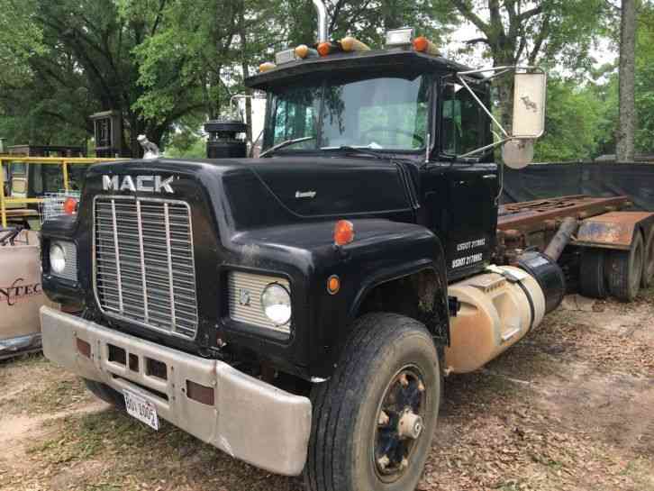 Mack R MODEL (1986)