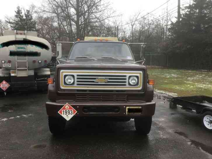 Chevrolet oil truck (1987)