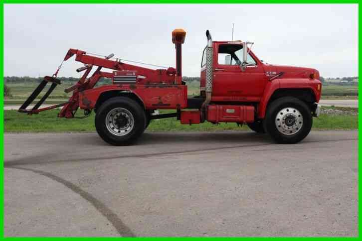 Ford F700 (1987)