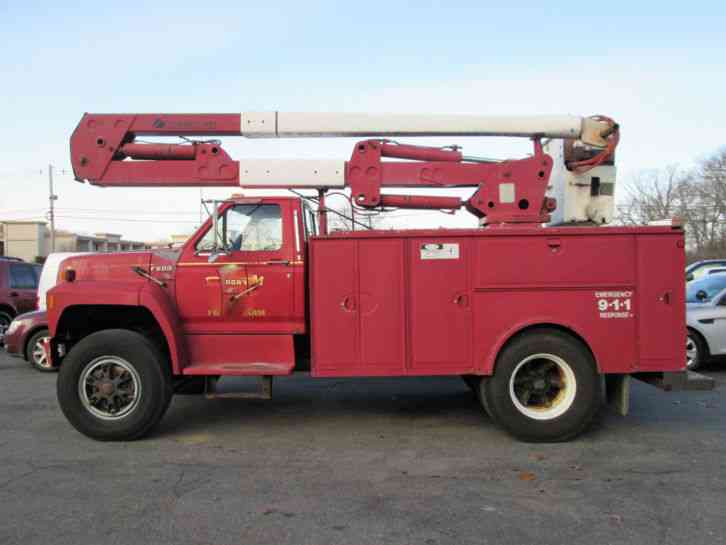 Ford F800 Bucket Truck (1989)