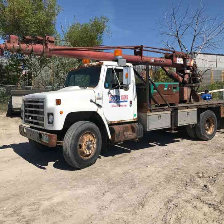 Sky Hook HD International Diesel (1989)