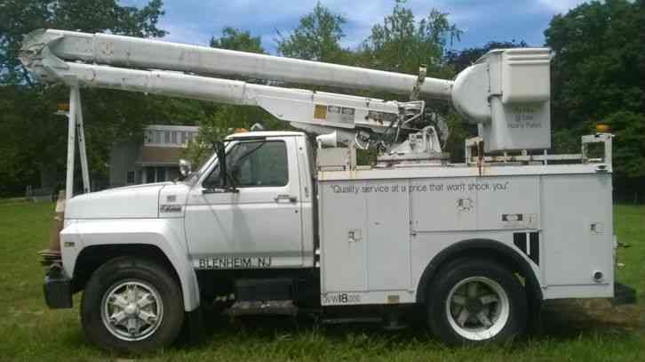 Ford f700 bucket boom truck (1990)