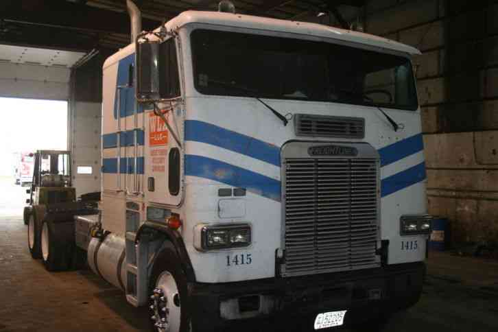 Freightliner FLA8664T (1990)