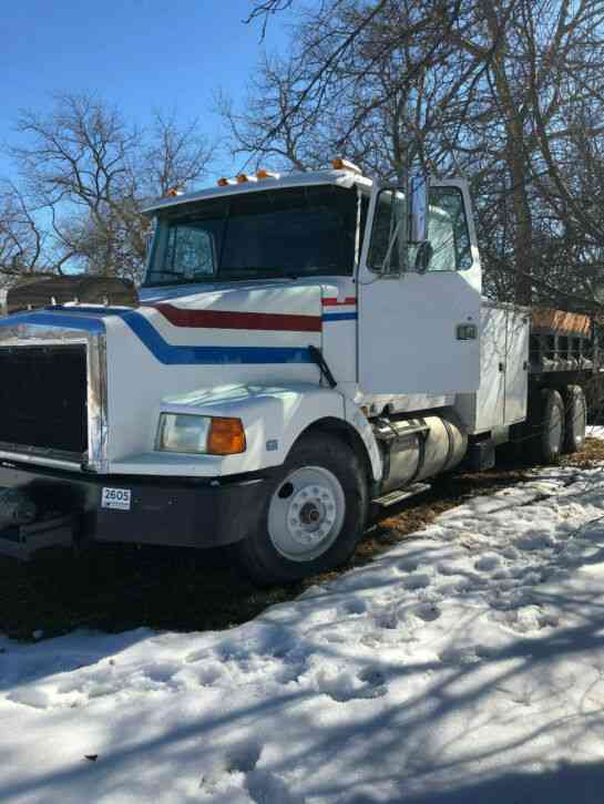 White/Volvo Aero WIA64T (1990)