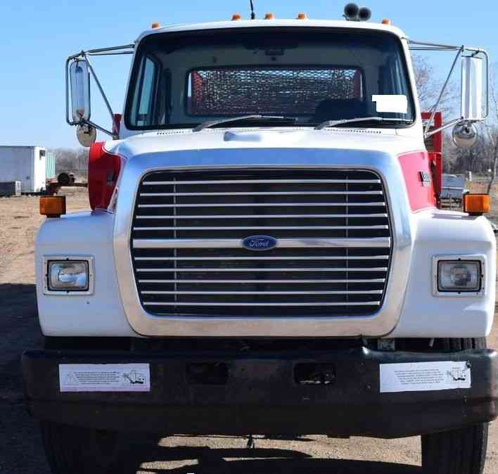 Ford L8000 LNT800F (1992)