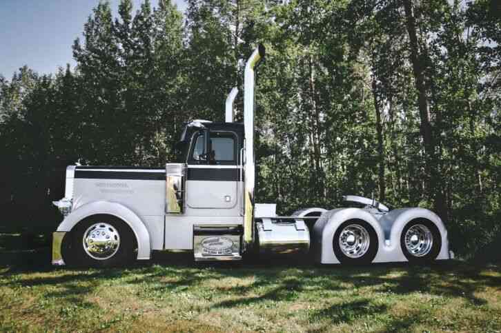 Peterbilt 379 Conventional (1993) : Sleeper Semi Trucks