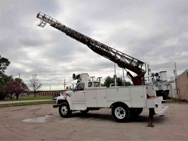 Ford F-700 Aerial Ladder Truck (1993)