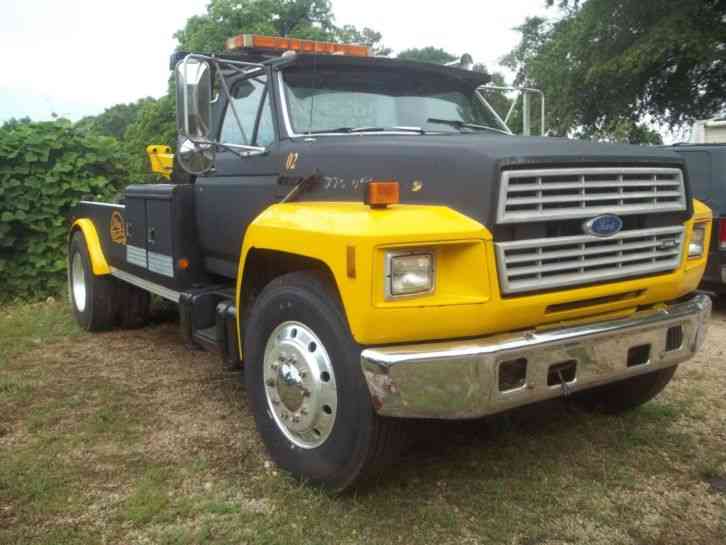 Ford F-800 (1993)