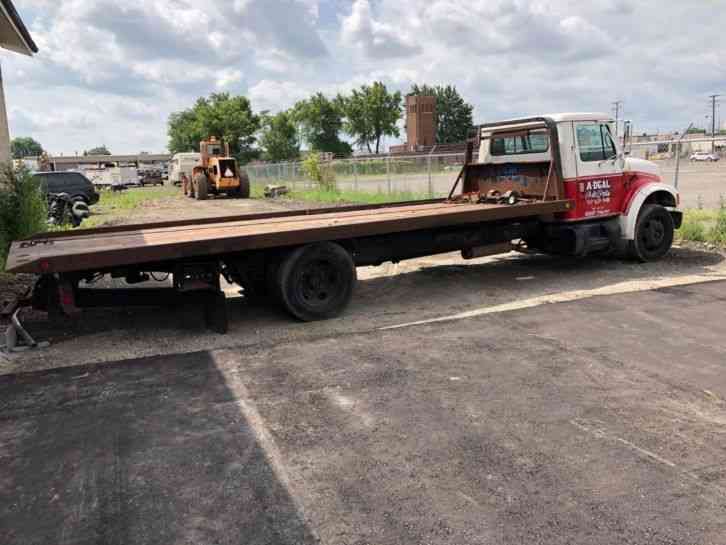 International 4700 (1993)