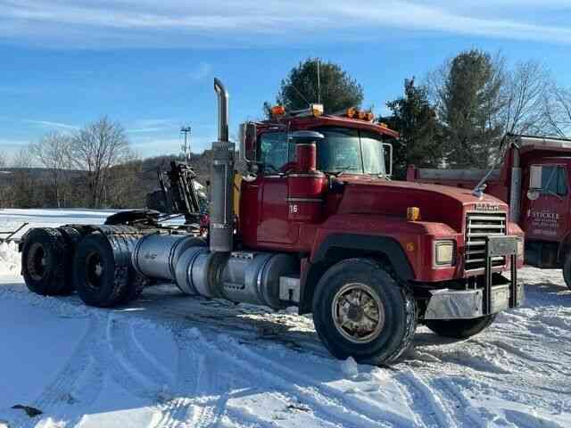 MACK RD688S HEAVY HAULER TRACTOR FOR SALE (1993)
