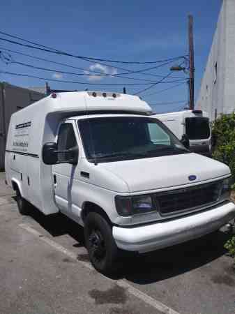 Ford E-350 (1994)