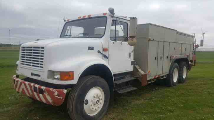 International 4900 (1994)