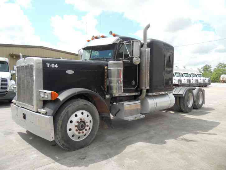 Peterbilt 379 EXTENDED HOOD (1994)