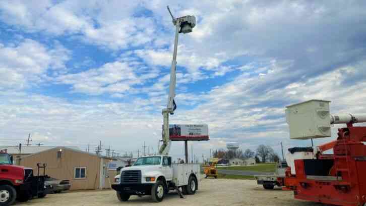 Ford F800 42' Articulating and Telescopic Bucket Truck (1995)