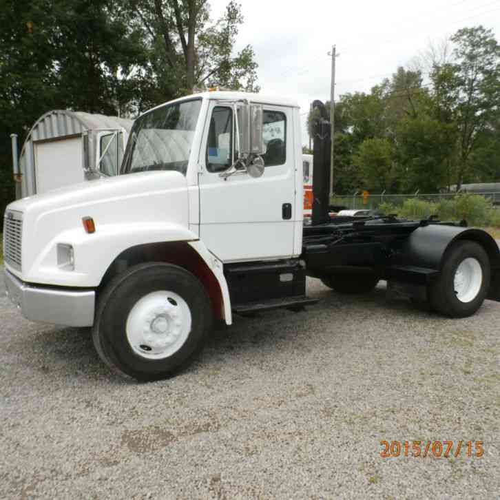 Freightliner FL70 (1995)