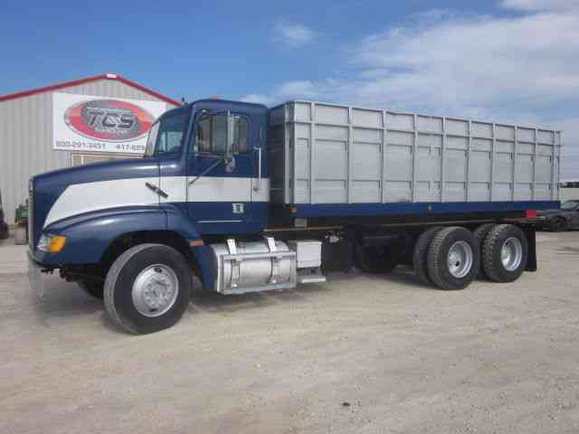 Freightliner FLD120 (1995)