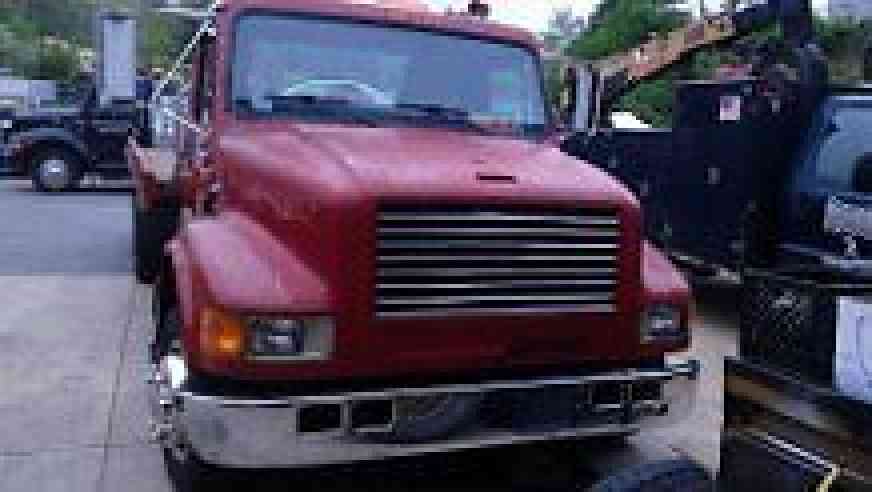 International 4700 (1995)