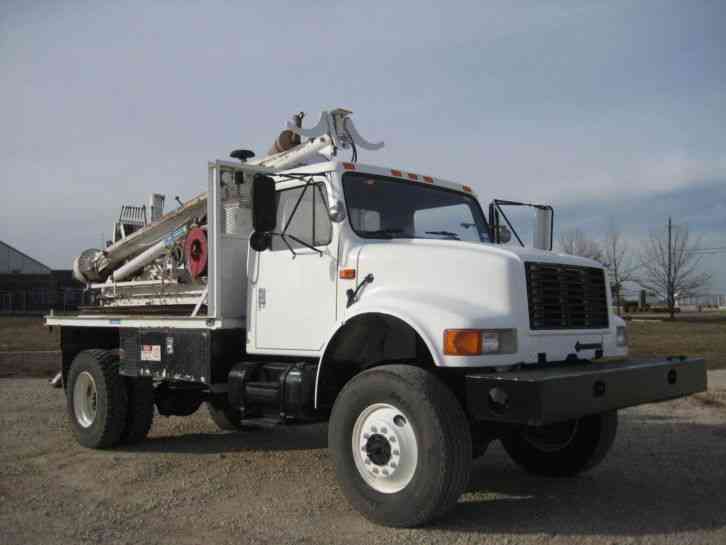 International 4800 4X4 (1995)