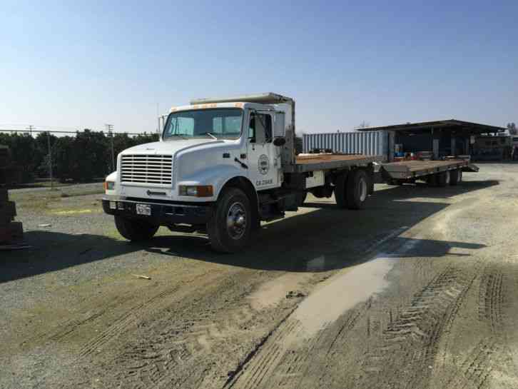 International 4900 DT466 (1995)