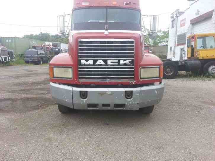 Mack CH 613 (1995)