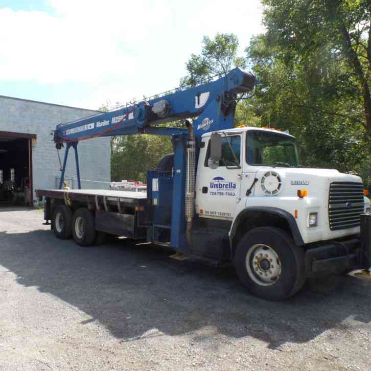 Ford LTN 8000 w/Manitex 2592 Boom Crane (1996)