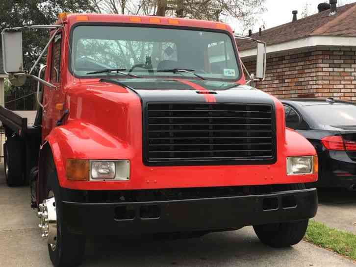 International 4700 (1996)