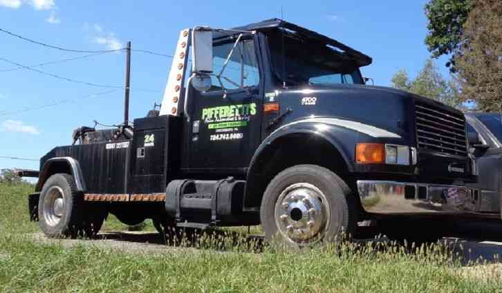 International 4700 (1996)