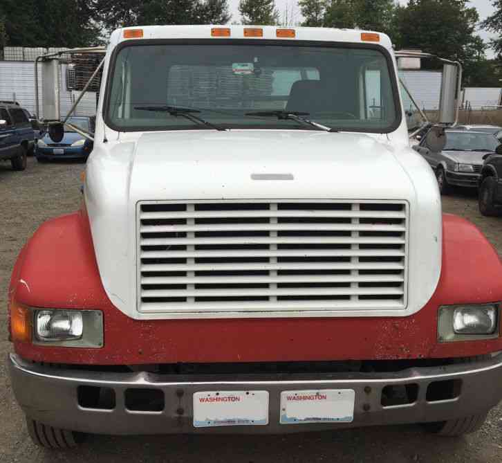 International 4700 (1996)