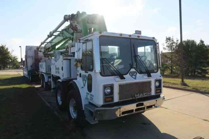 Mack MR6 (1996)