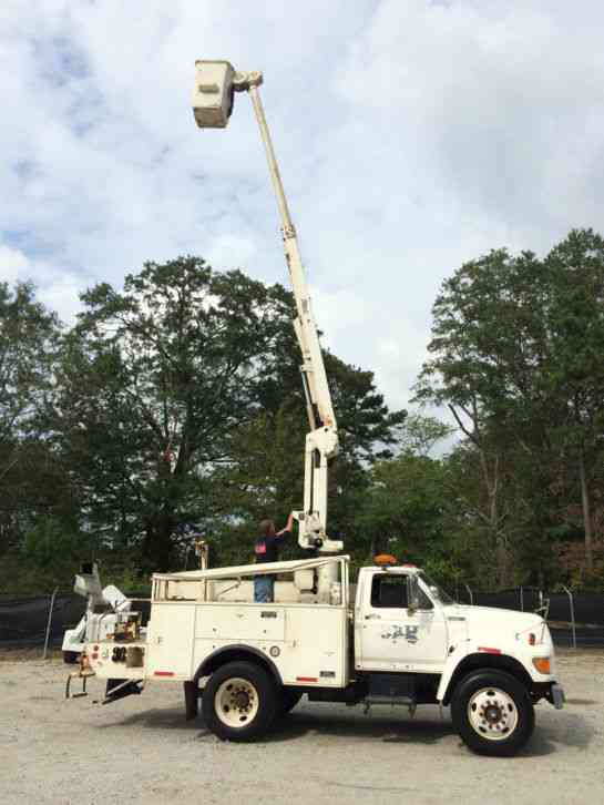 Ford F800 Bucket Truck (1997)