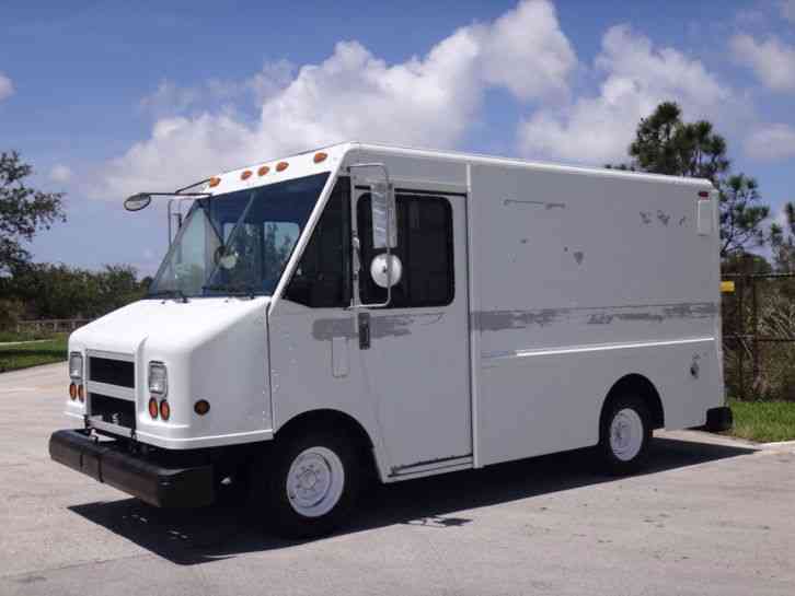 GMC P3500 Forward Control Chassis Step Van (1997)