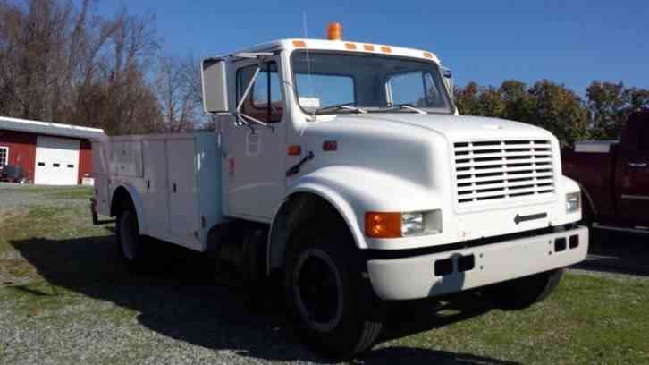 International 4700 (1997)