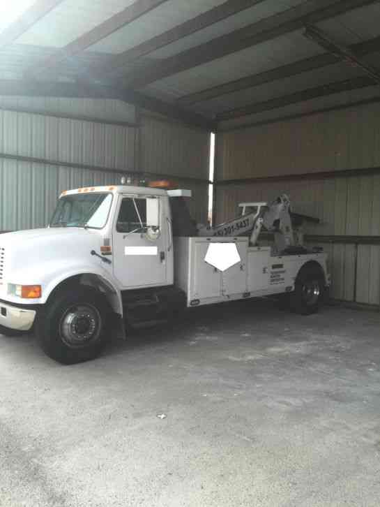 International 4700 (1997)